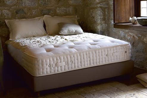 Boxspringbett von Candia Strom - Modell Cretan Spirit
